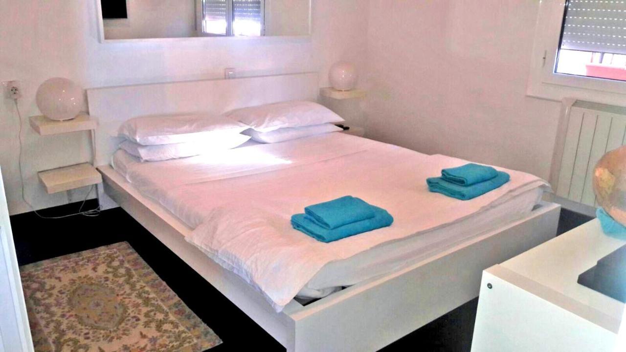 Amazing Seaview Apartment With Terrace & Parking - Casa Artevida Rosas Exteriör bild